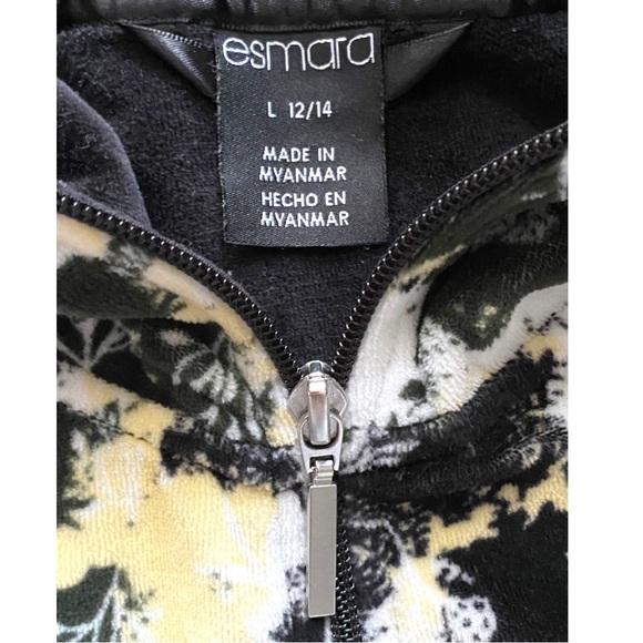 So soft Black/pale yello/white splotchy zippered jacket by esmara. - Picture 11 of 11